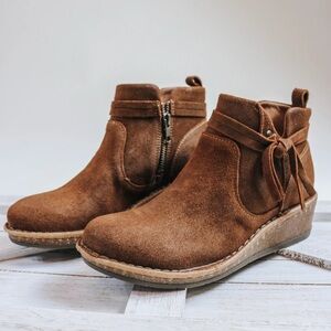 Born Vaughn Distressed Suede Wrdge Ankle Booties